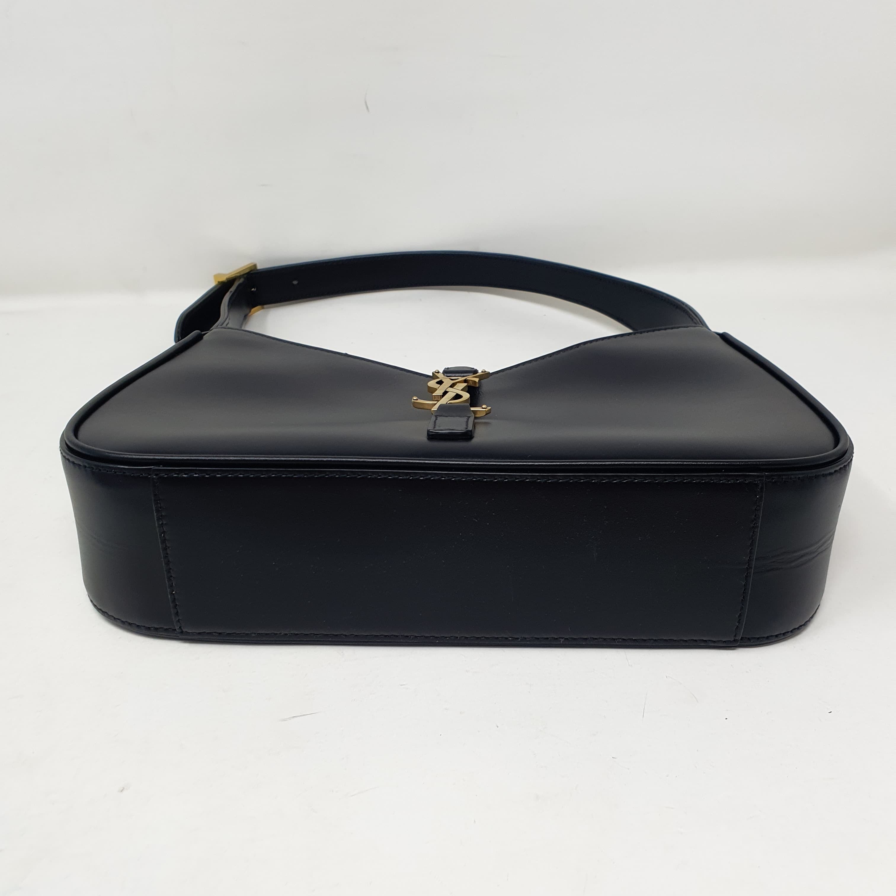 SAINT LAURENT LE 5 A 7 BLACK